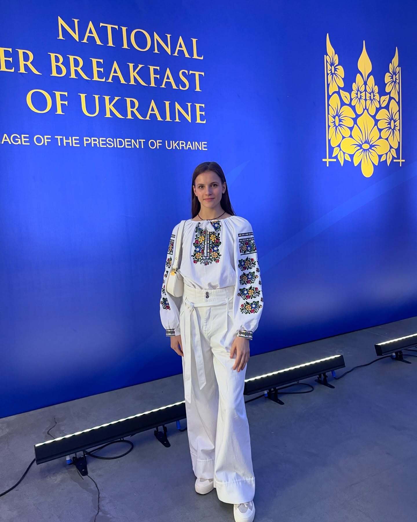 "У тата важка травма, але він на фронті": українська гімнастка згадала, як несла олімпійський вогонь, вказала місце росіянок і хоче у подарунок батька