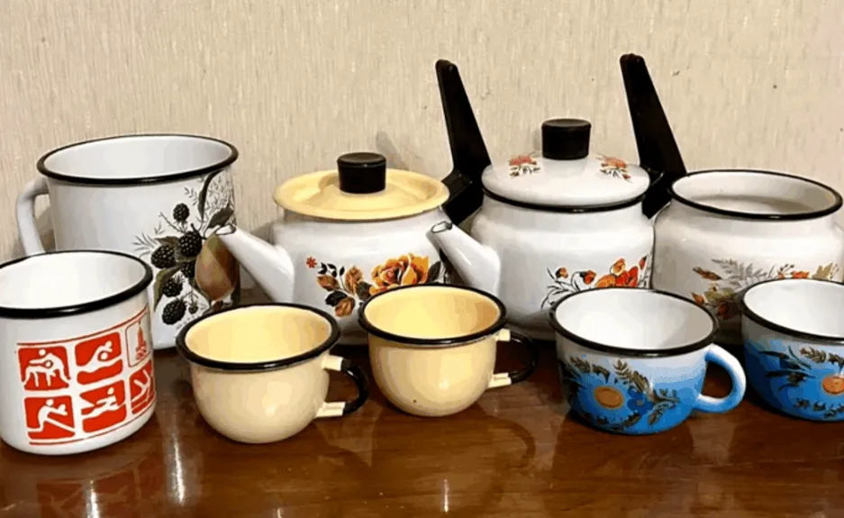 Навіщо в СРСР на емальованому посуді робили чорний обідок: пояснення