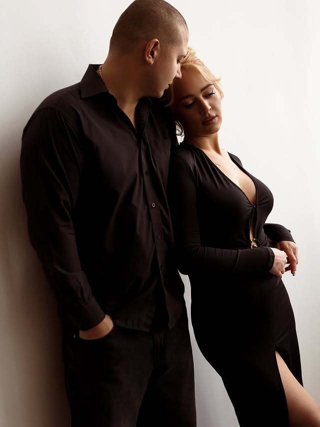 Переможниця "Холостяка 13" Інна Бєлєнь оголосила про вагітність та вперше вийшла на публіку з коханим. Фото