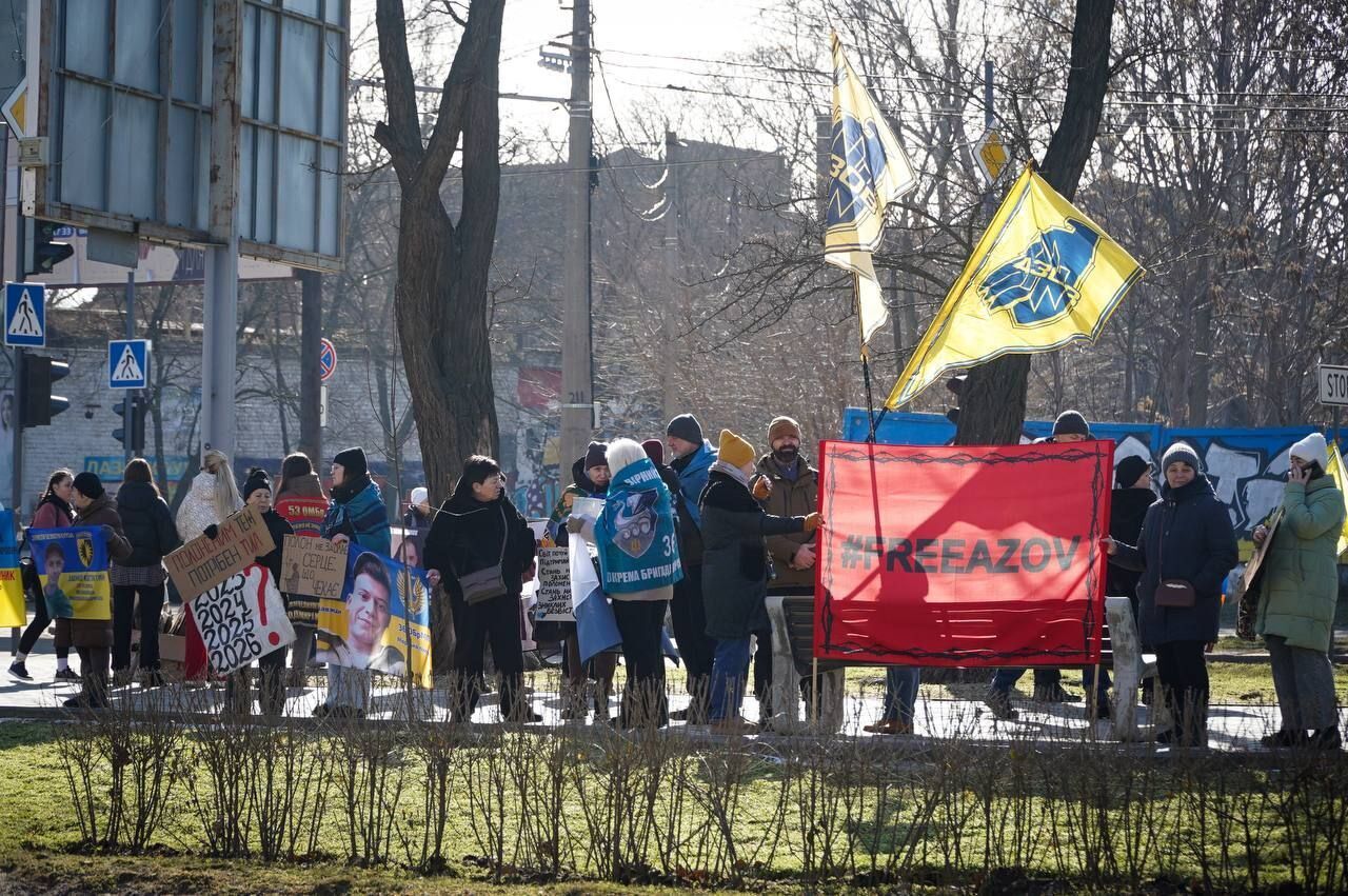 Росія вдарила по Миколаєву під час акції на підтримку військовополонених: є постраждалі. Фото