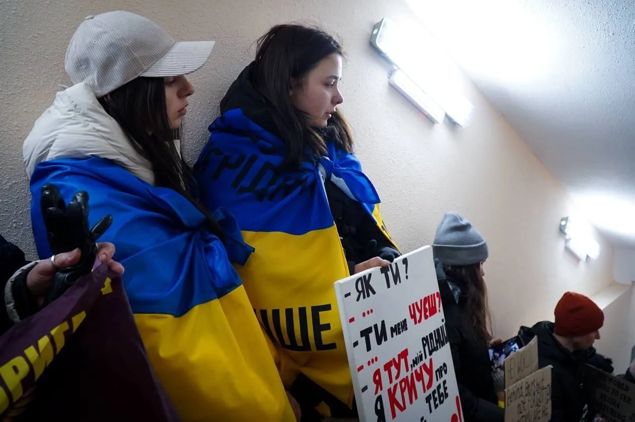 Росія вдарила по Миколаєву під час акції на підтримку військовополонених: є постраждалі. Фото