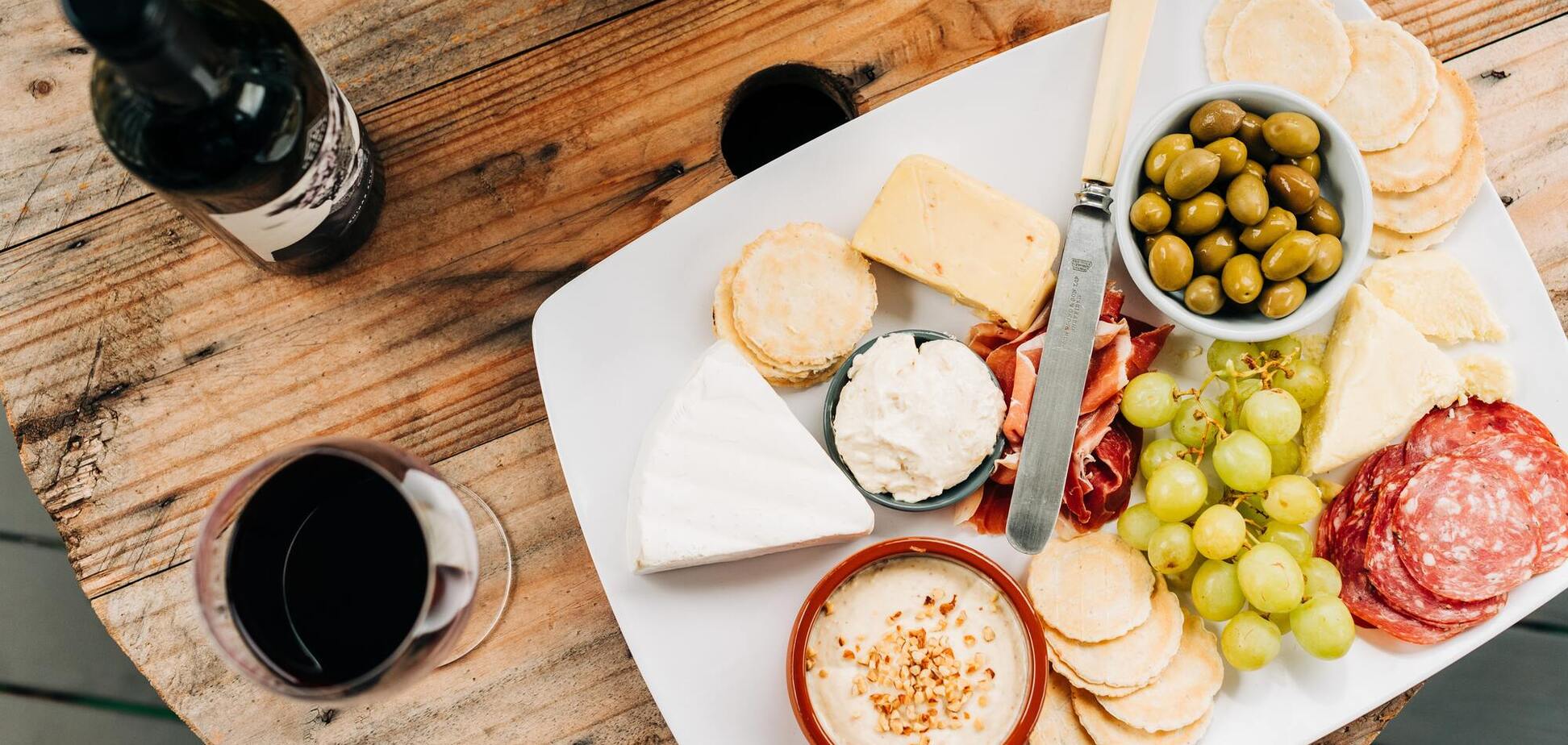 Красные выдержанные вина и твердые сыры