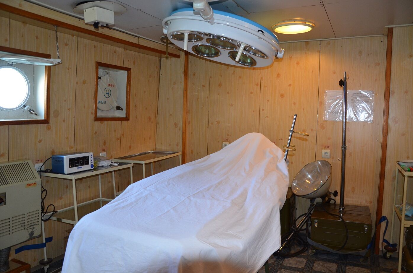 В Одессе "коронавирусных" больных будут лечить на судне ВМС Украины