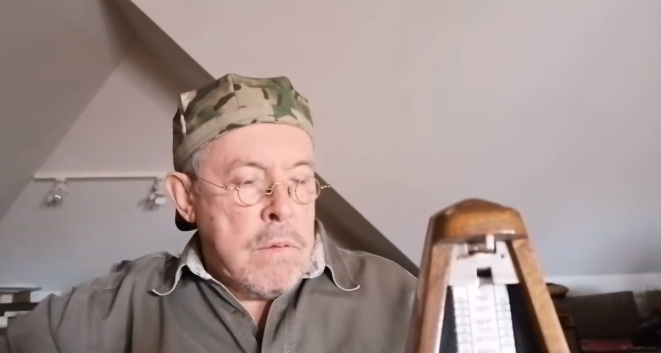 "Доктор в масці, в погонах..." Макаревич заспівав пісню про майбутнє Росії