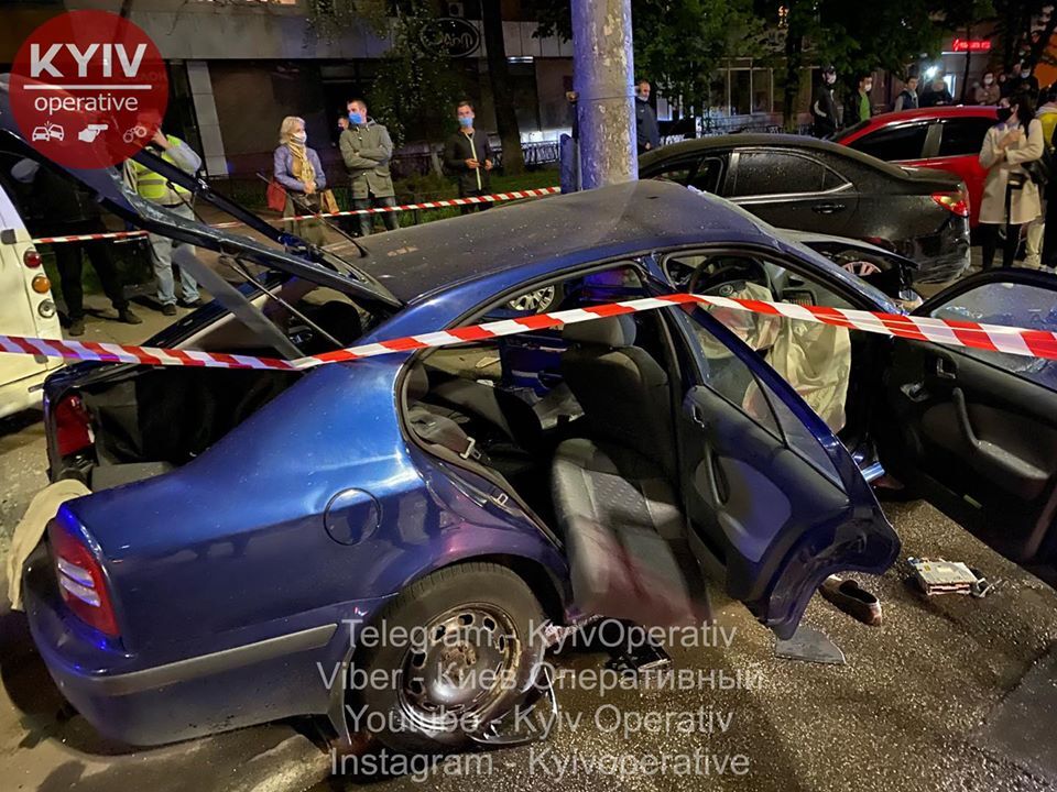 Skoda протаранила шість авто і перетворилася на мотлох: у Києві сталася масштабна ДТП