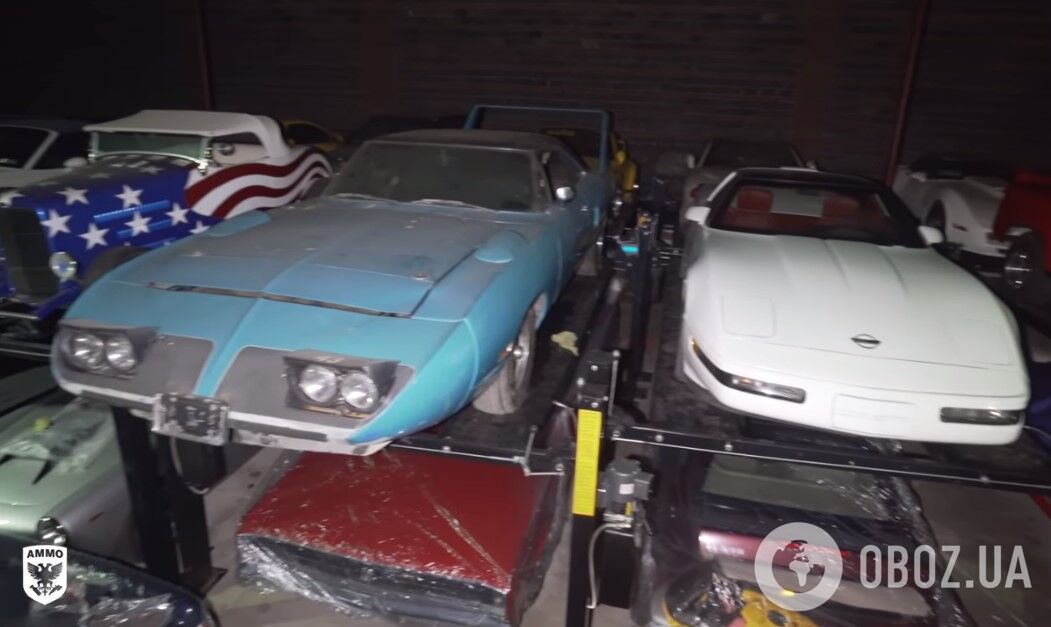 У гаражі знайшли величезну колекцію авто через 30 років