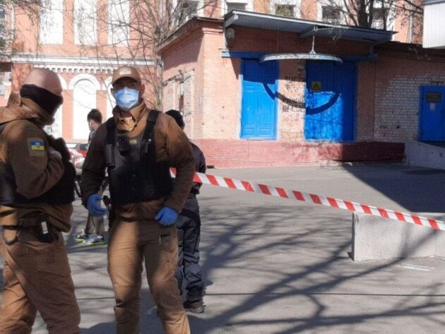 В Киеве пациентов вернули в больницу после "минировании"