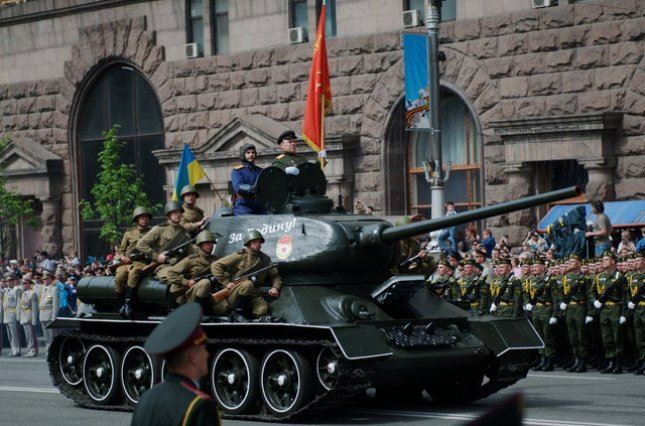 Парад на 9 Мая во времена Януковича