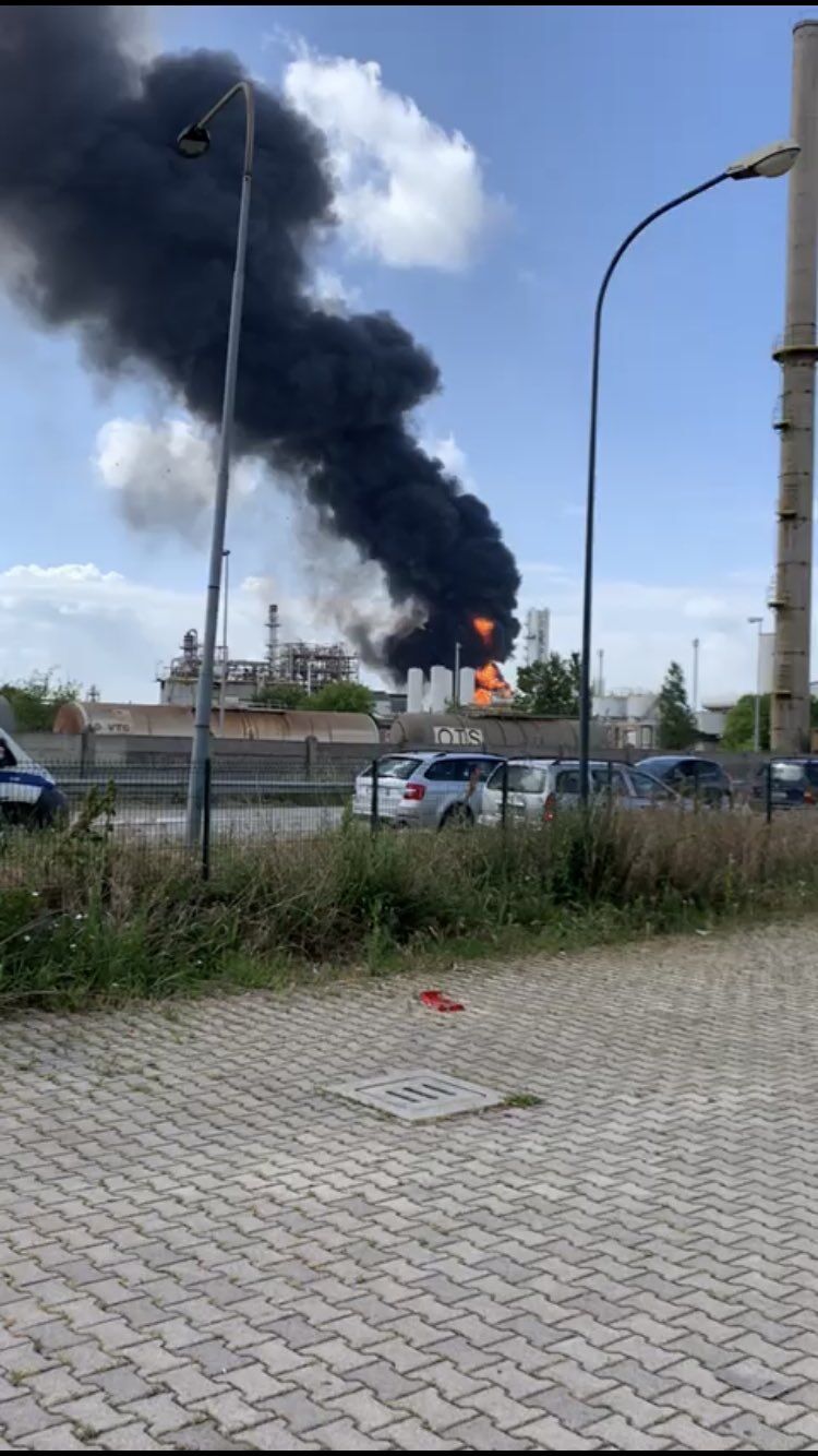 Взрыв на заводе в Венеции