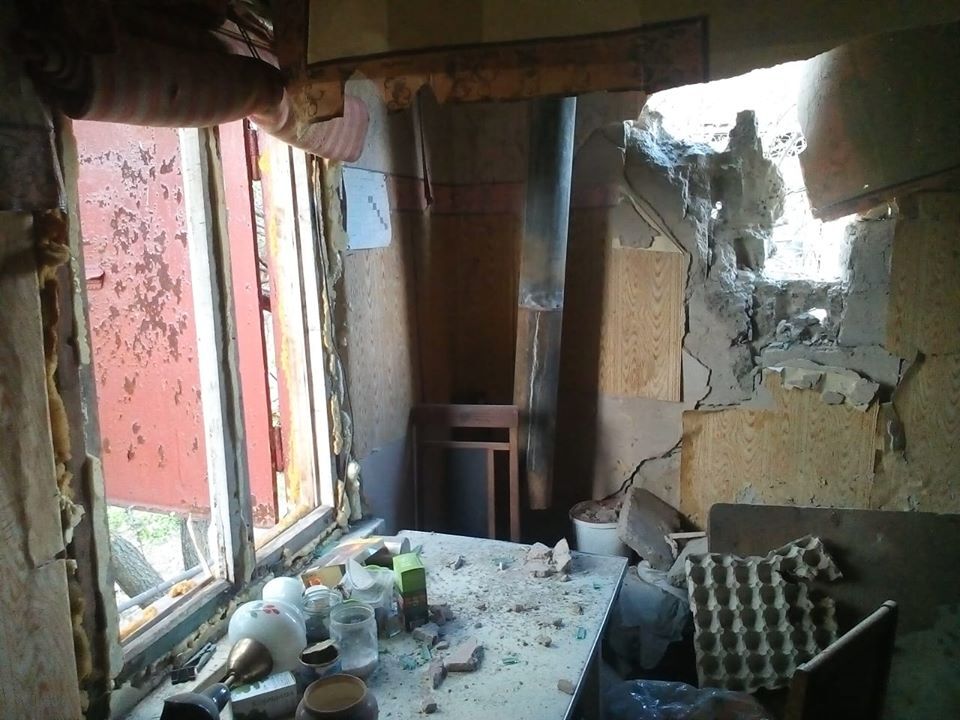 Терористи обстріляли з артилерії дачі на Донбасі