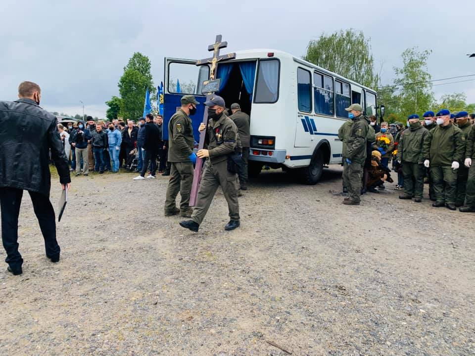 У Києві попрощалися із жертвами стрілянини на Житомирщині