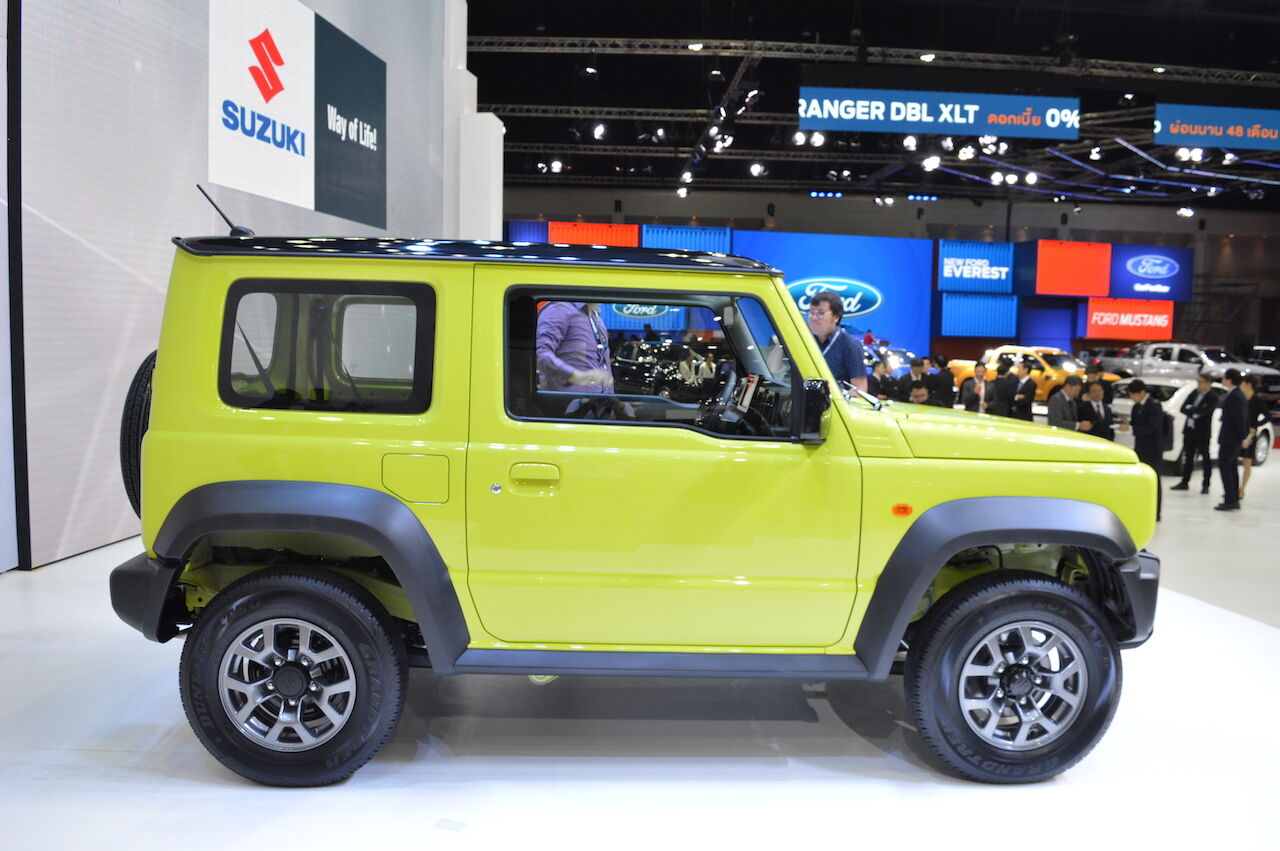 Plain Suzuki Jimny