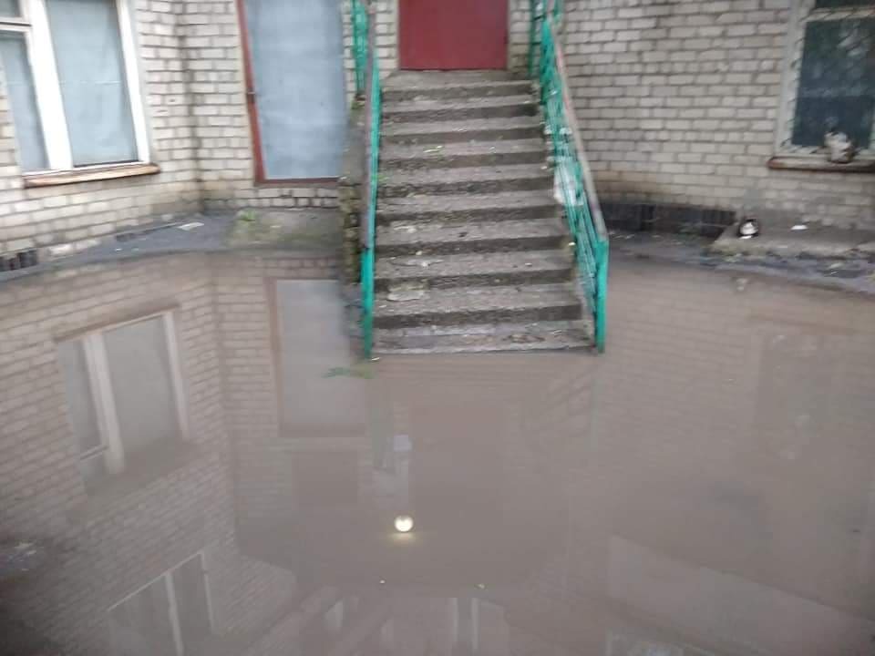Вода затопила даже подъезды