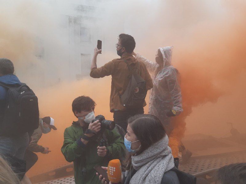 Митинг против полиции возле ВР