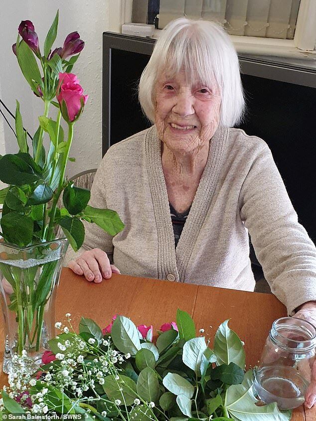 104-річна жінка, яка перемогла коронавірус, назвала свої секретні ліки