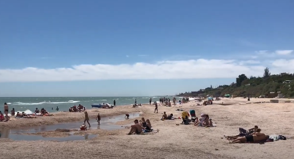 У Кирилівці пляжі на Федотовій косі користуються більшим попитом, ніж центральний