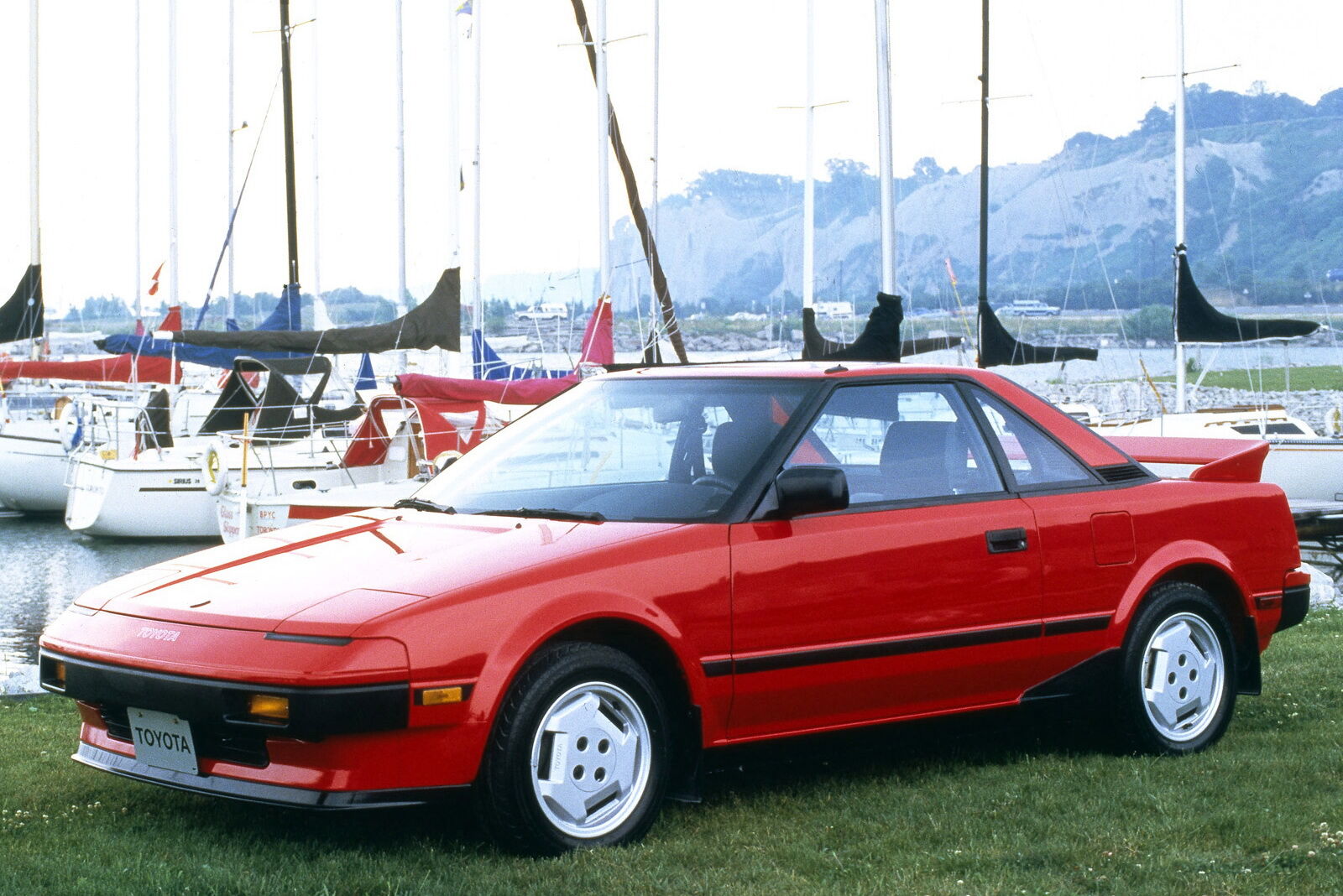 Toyota MR2 першого покоління (1984-1989)