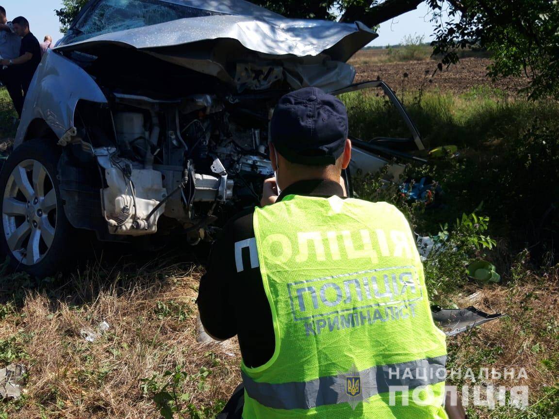 Погибли водитель и пассажиры ВАЗа, а также два человека, находившиеся в Mitsubishi
