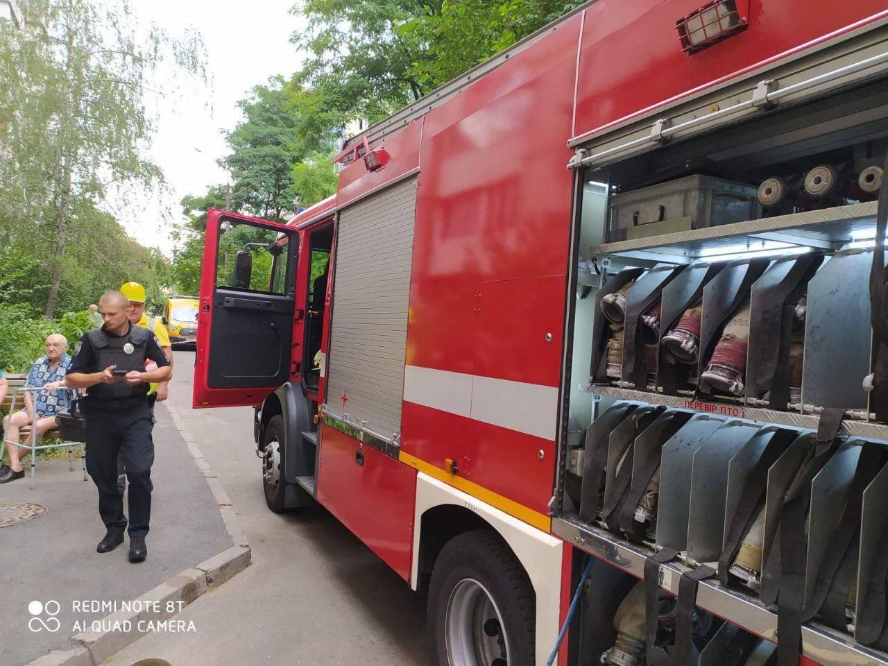 У житловому будинку Києва трапилися витік газу і пожежа