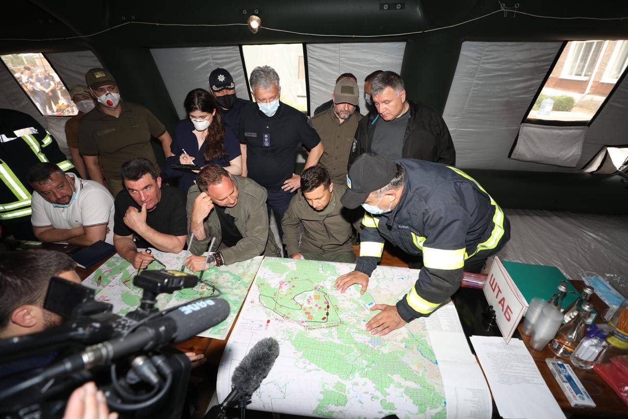 Пожары на Луганщине унесли жизни пяти людей: в ликвидации задействовали авиацию. Фото и видео
