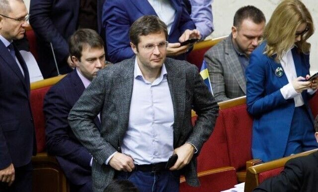 Перемогти – або очолити: що стоїть за антитютюновими ініціативами Холодова?