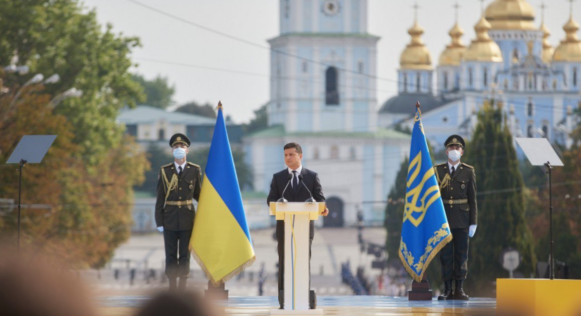 Зеленский предложил учредить в Украине новые премии