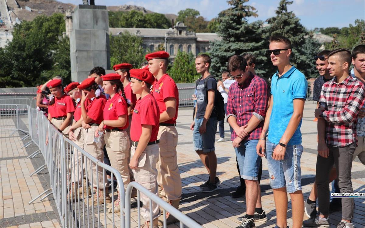 Новости Крымнаша.Тонут в выгребных ямах и гордятся Крымнашем
