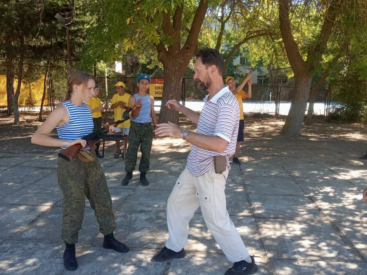 Новости Крымнаша.Тонут в выгребных ямах и гордятся Крымнашем