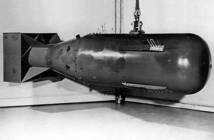 Макет бомбы "Малыш", сброшенной на Хиросиму