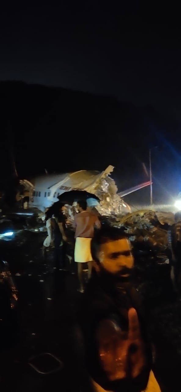 Крушение самолета в Индии