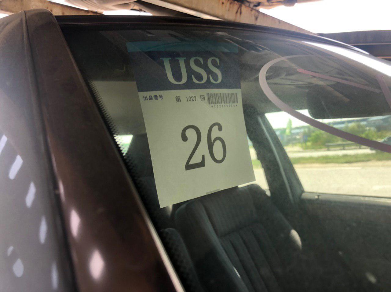 Автовоз с Mercedes, приехавшими из Японии.