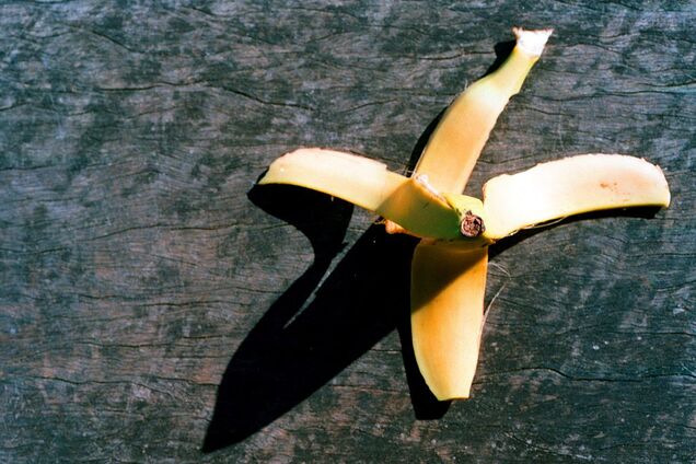 Диетолог призвала не выбрасывать банановую кожуру: в чем польза
