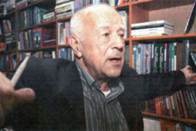 Віталій Коротич: 'Треба навчитися тримати за морду держава'