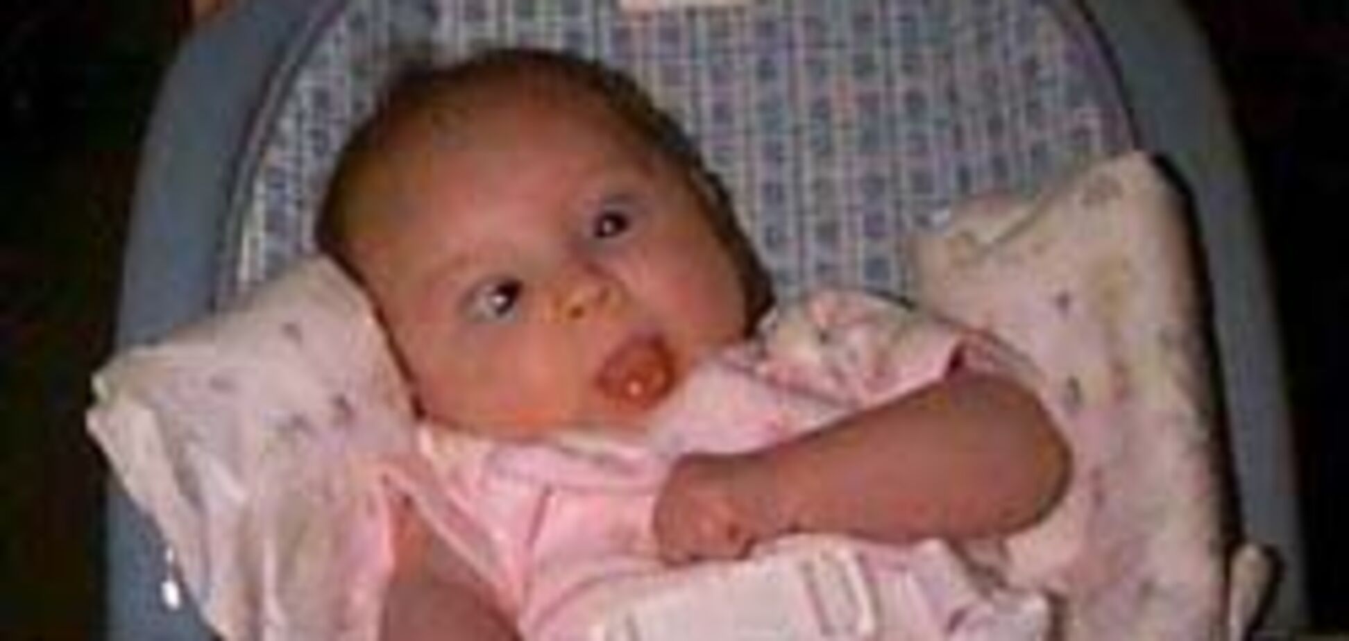 Дети общаются глазами с самого рождения