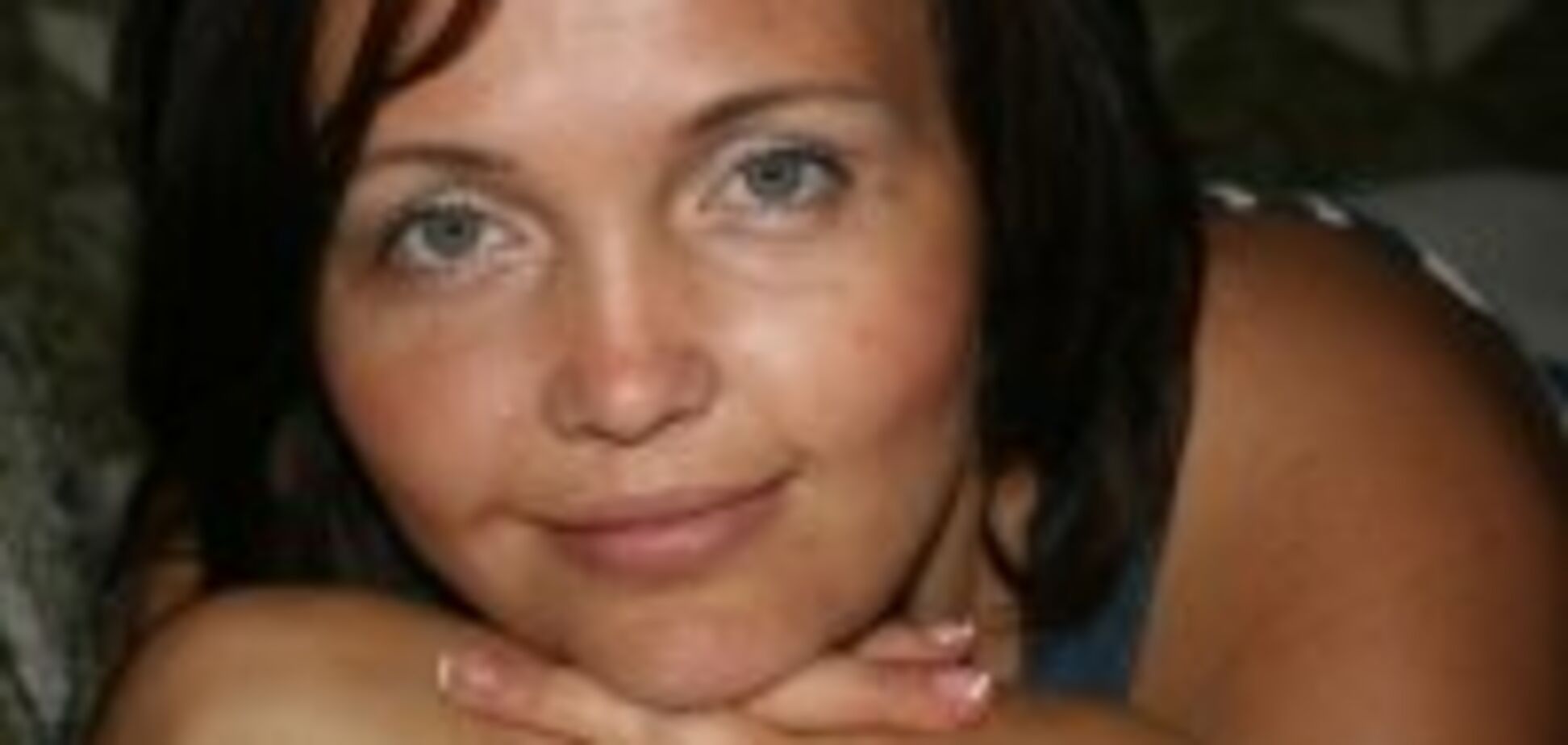 С ножом на член