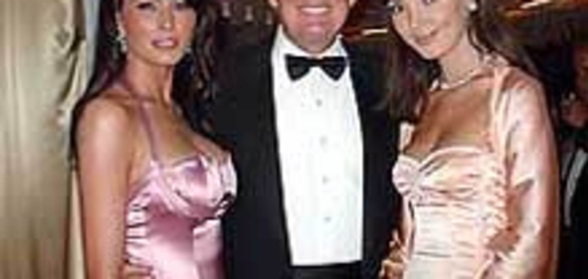 Миллиардер Дональд Трамп: 'Самая дорогая моя покупка - яхта, на которой теперь живет первая жена'