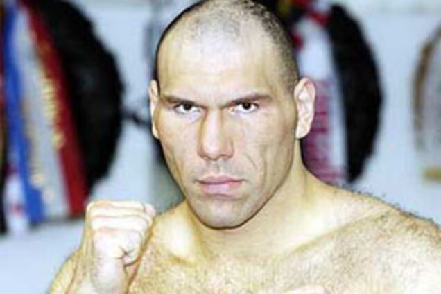 Валуєв нокаутував старого