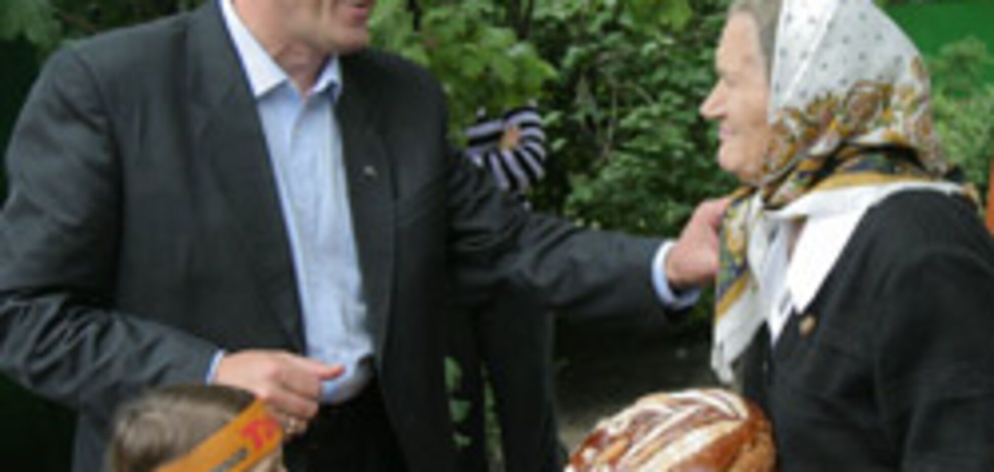 На Покрову Ющенко поедет к маме в Хоруживку