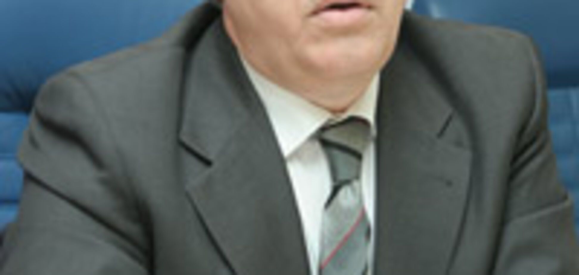 Симоненко требует немедленно выгнать 'оранжевых' министров