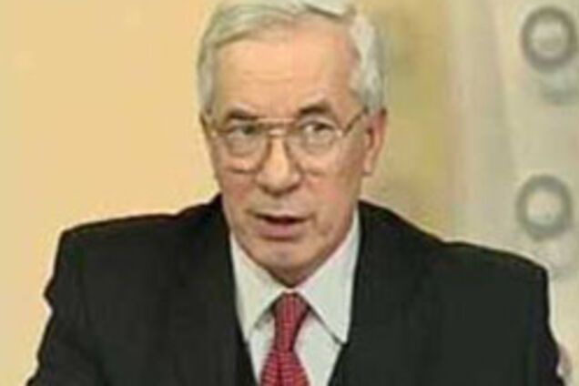 Азаров приховав козирі у газових переговорах з Росією