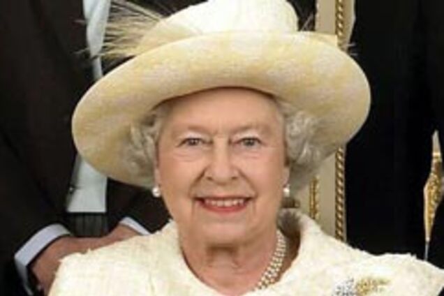 Королева Великобритании пойдет в кино на Бонда