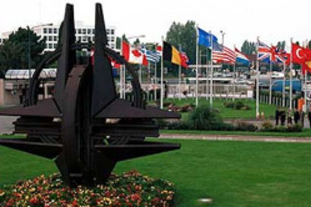 Росія сама штовхає Україну в НАТО