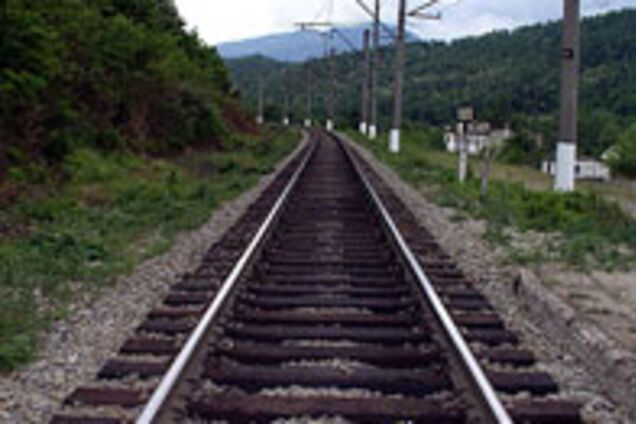 В Индии взорвали пассажирский поезд