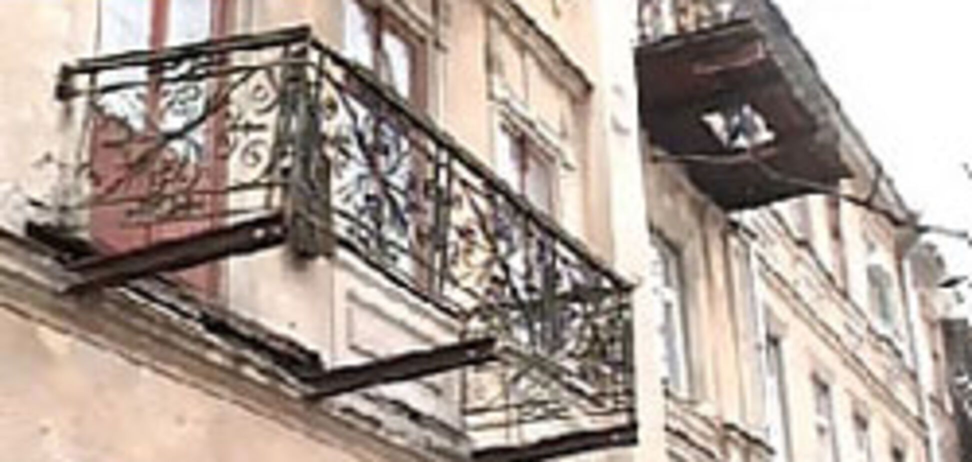 Одесситка упала с третьего этажа вместе с балконом