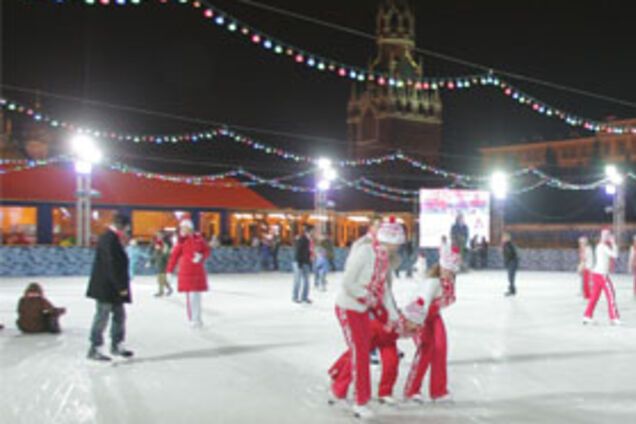 Червону площу перетворили на гігантський каток