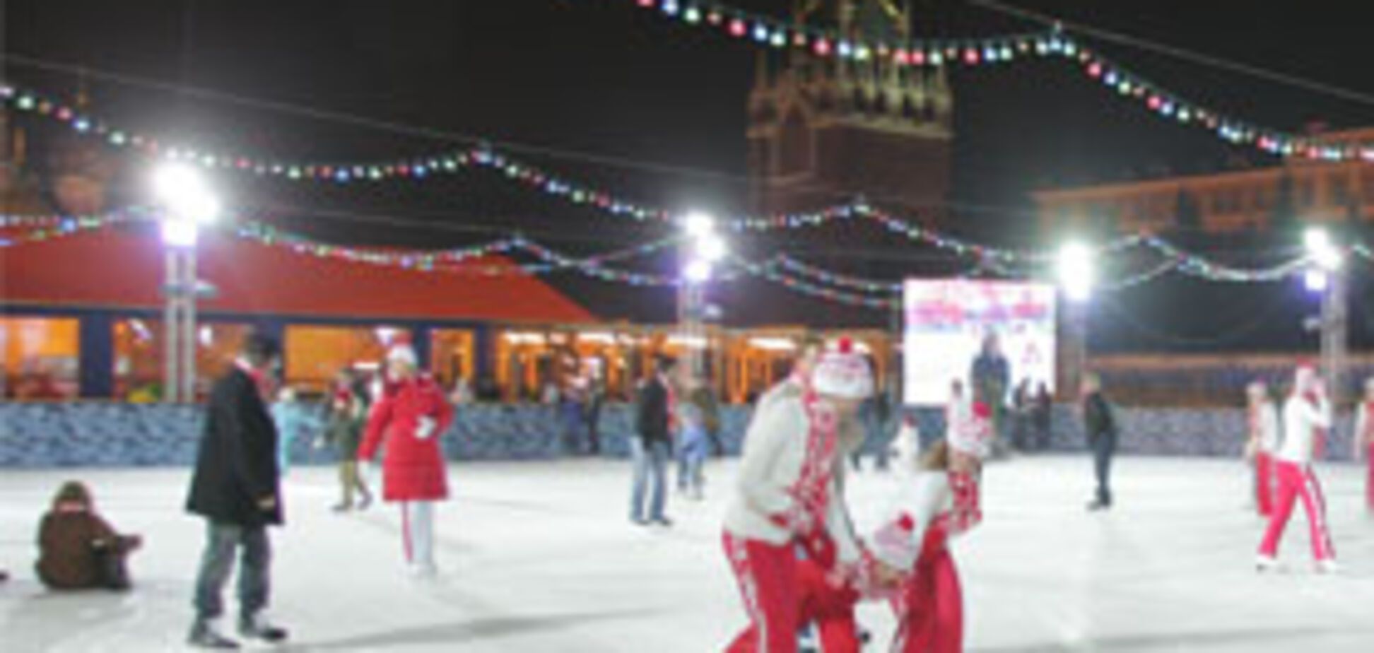 Червону площу перетворили на гігантський каток
