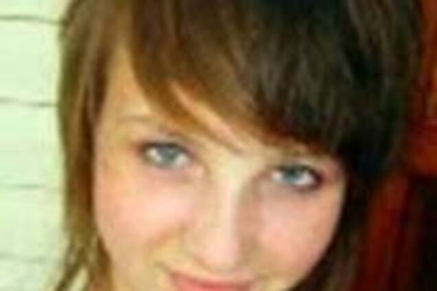 Не витримавши знущань, школярка викинулася з вікна