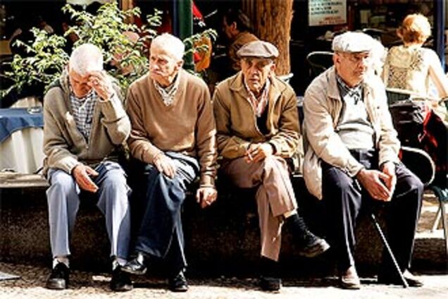 Сьогодні відзначається День людей похилого віку