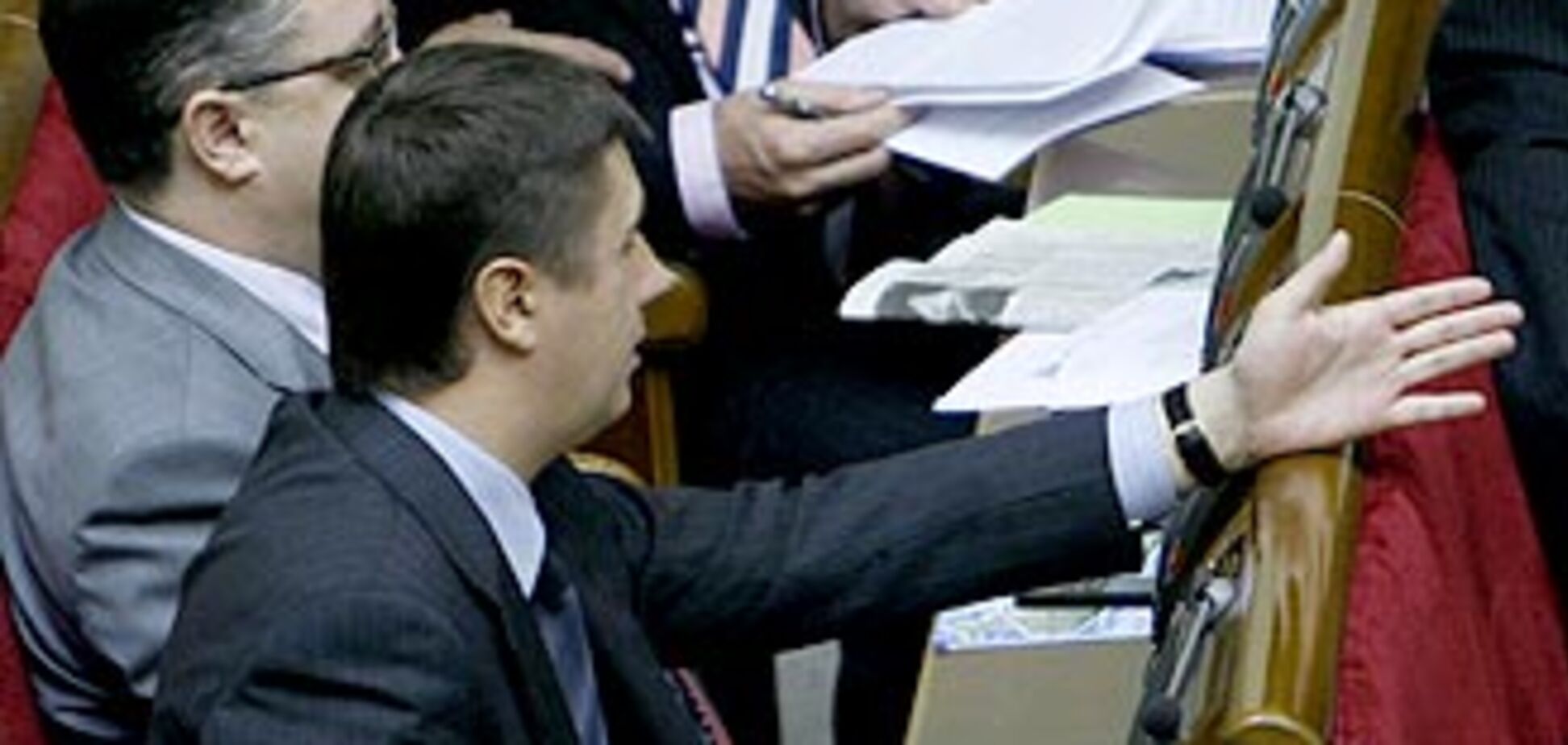 Тимошенко поссорилась с Кириленко и подает на НУ-НС в суд