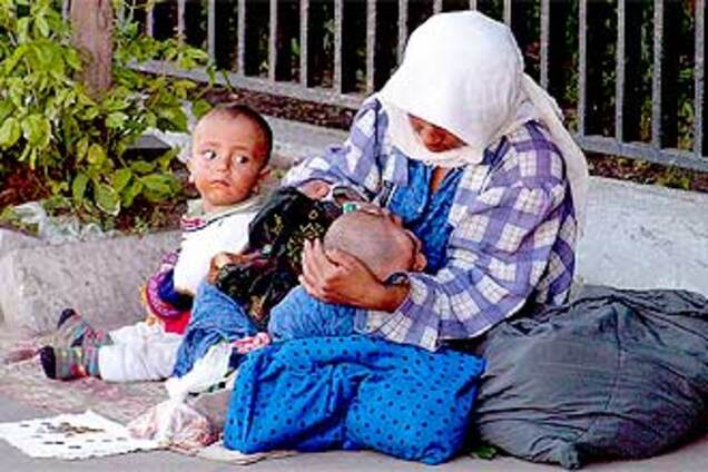 Попрошаек с детьми будут сажать 